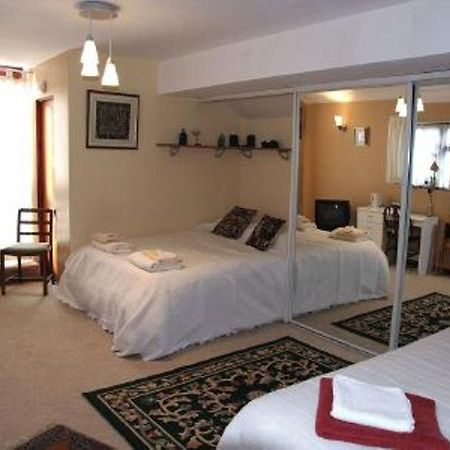 The Tudor Court Hotel Solihull Zimmer foto